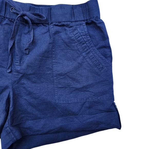 New York & Company Navy Blue Women's Cuffed Shorts Size Medium Elastic Waistband - Picture 7 of 13